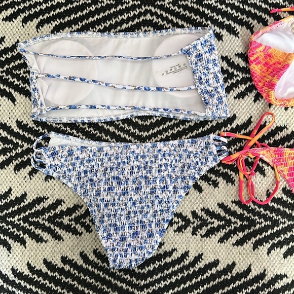 3 pack smocked swimsuits - Picture 5 of 7